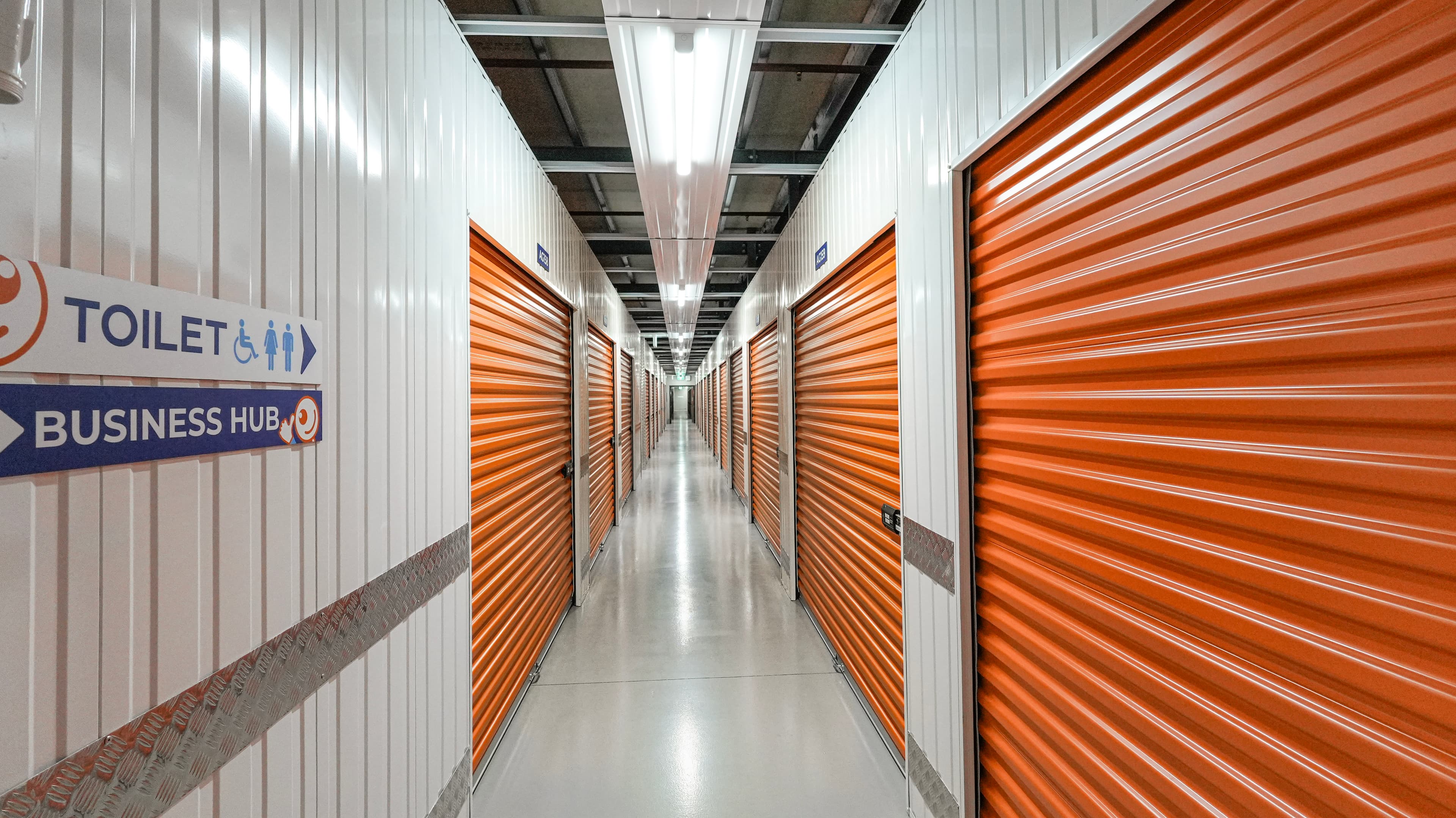 StorHub-Fyshwick-Self-storage