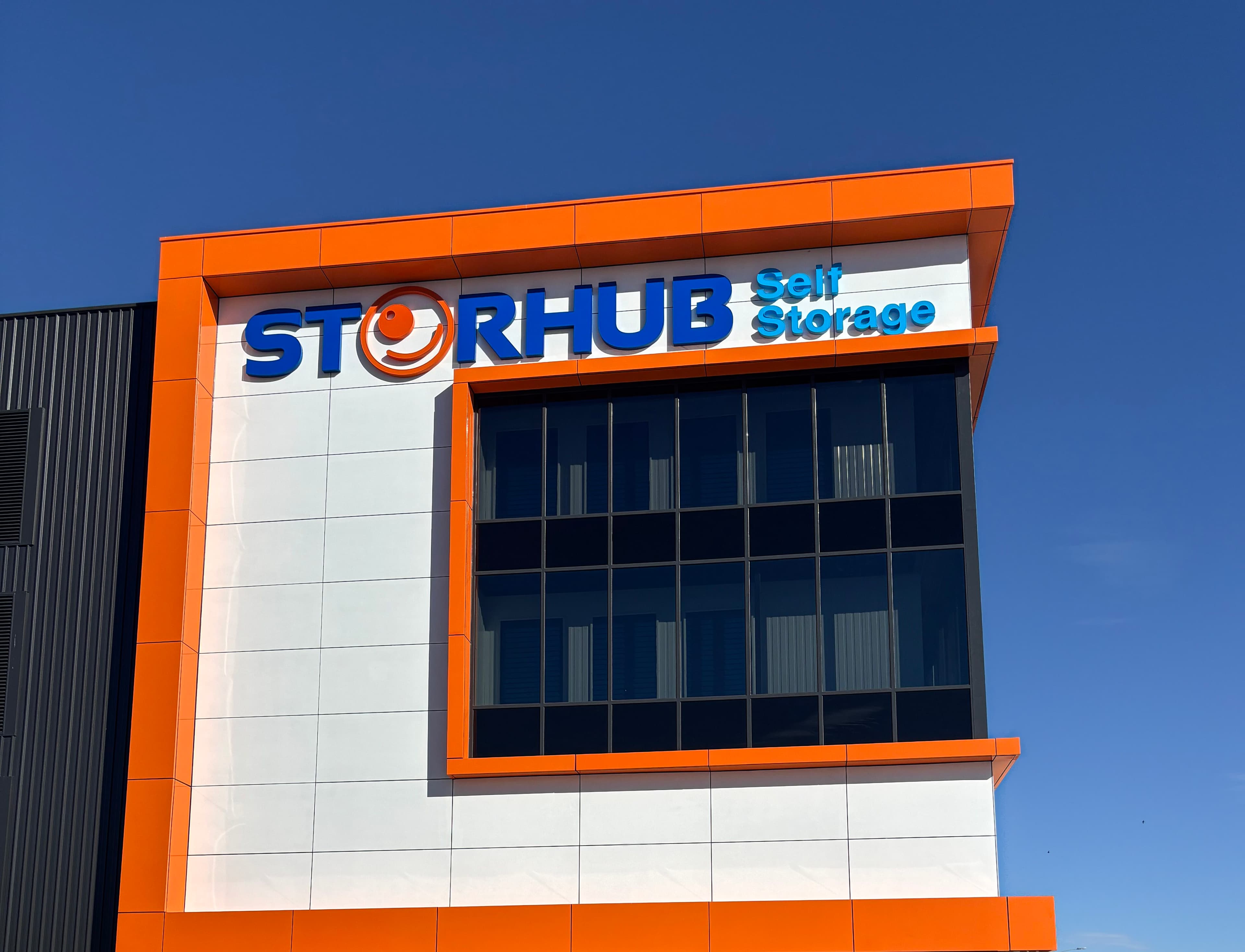StorHub-seaford-now-open-storage