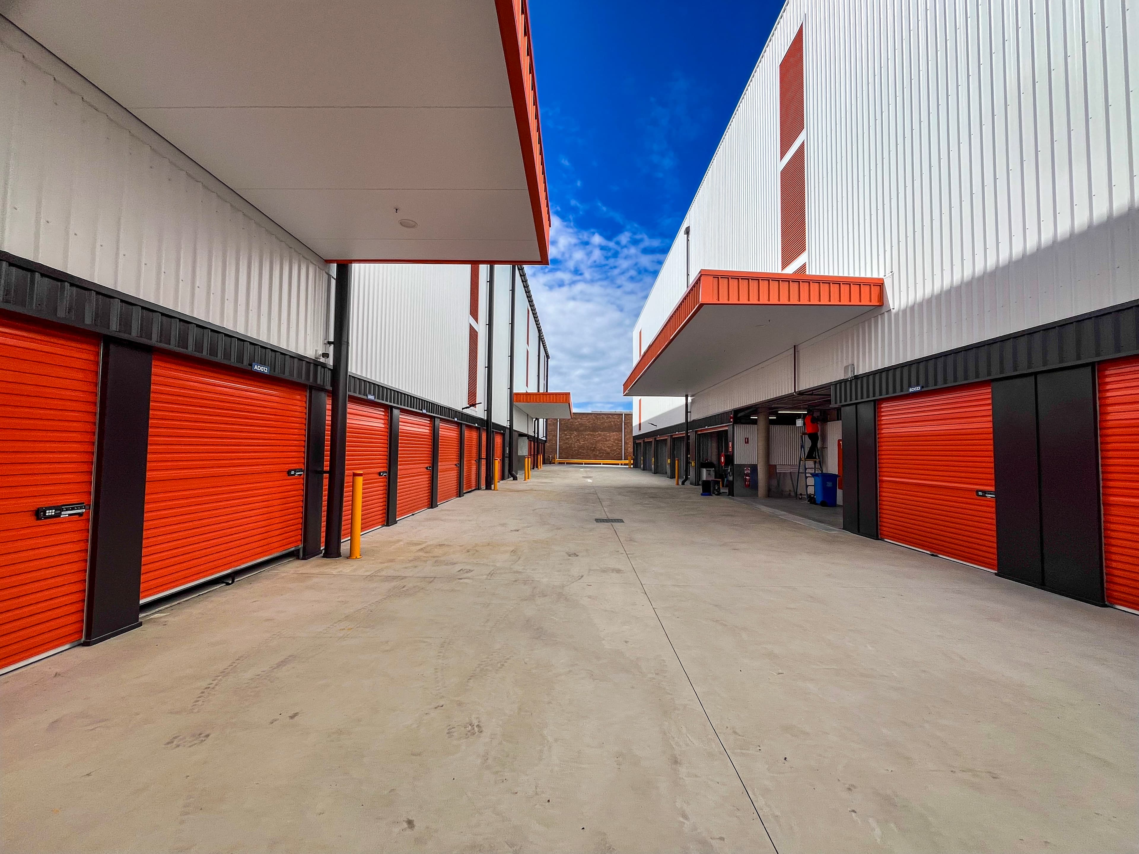 StorHub-Miranda-self-storage-2