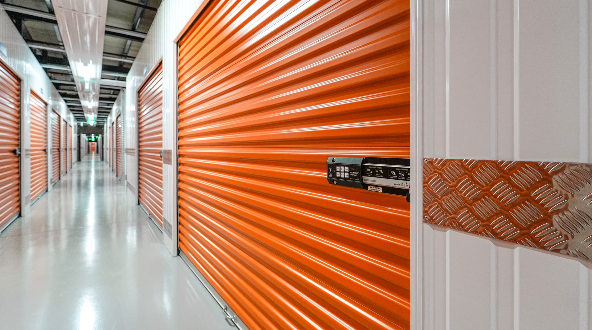 StorHub-Fyshwick-Self-storage-lock